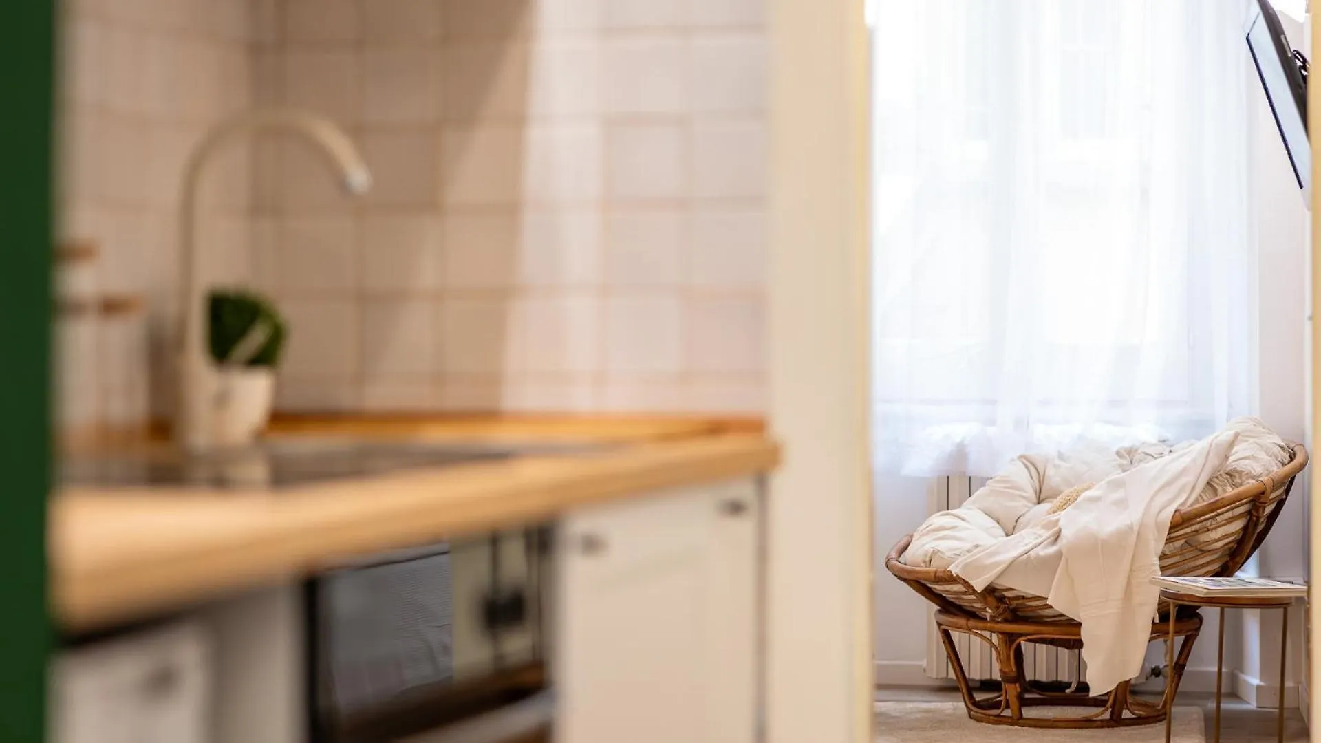 Elegant And Stylish Design Apartments In Brera Near The Metro Milán
